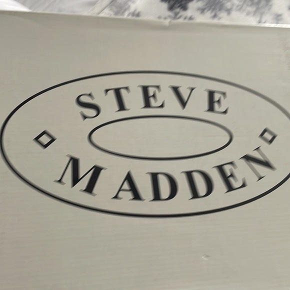 Boots Size 6  (Fits like 6.5) Steve Madden Black Leather - Picture 6 of 7